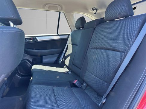 Used 2018 Subaru Outback 2.5i Premium AWD/4WD image 13