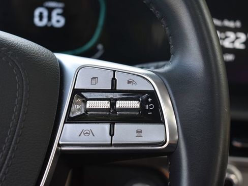 Used 2025 Kia Telluride S FWD image 14