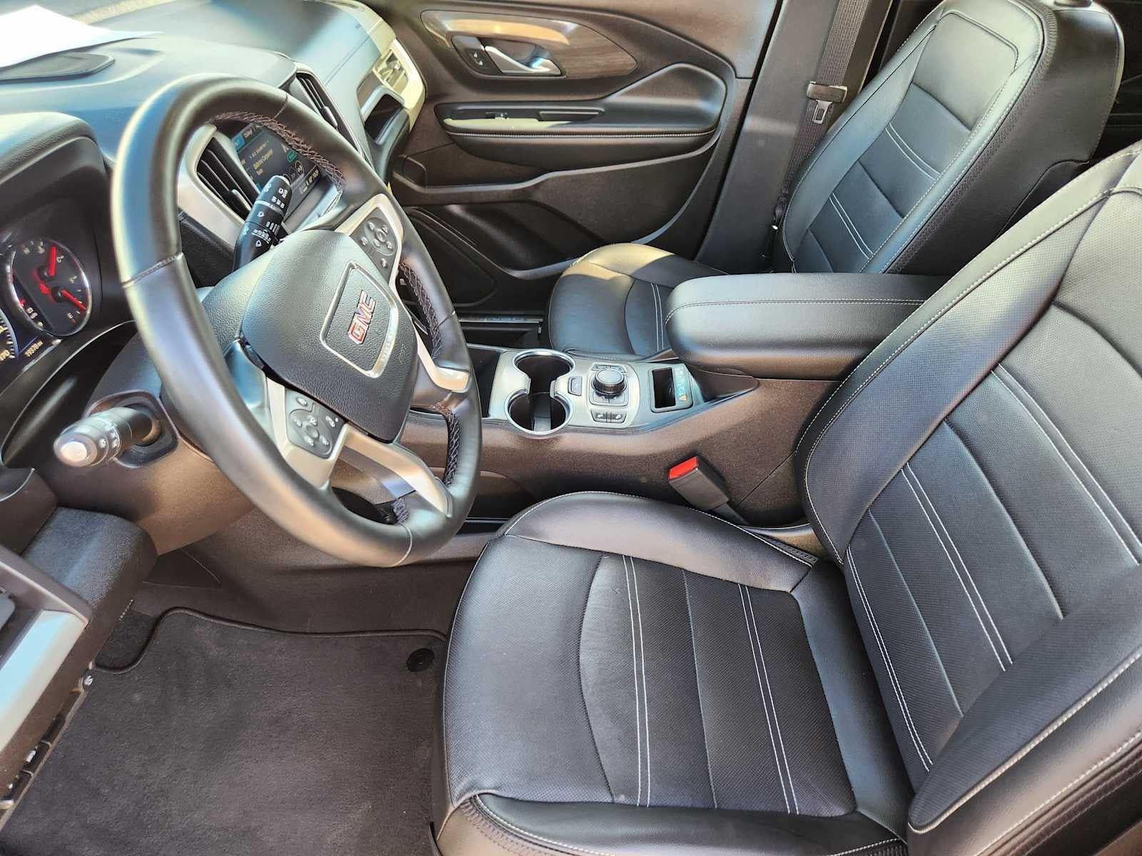 Used 2024 GMC Terrain Denali AWD/4WD image 7