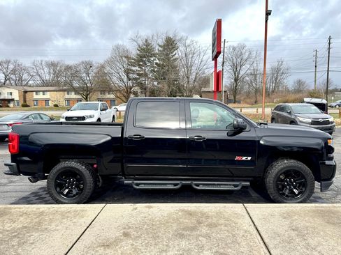 Used 2018 Chevrolet Silverado 1500 LTZ Z71 w/ LTZ Plus Package image 15