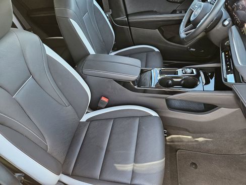 Used 2025 Buick Envision Sport Touring image 19