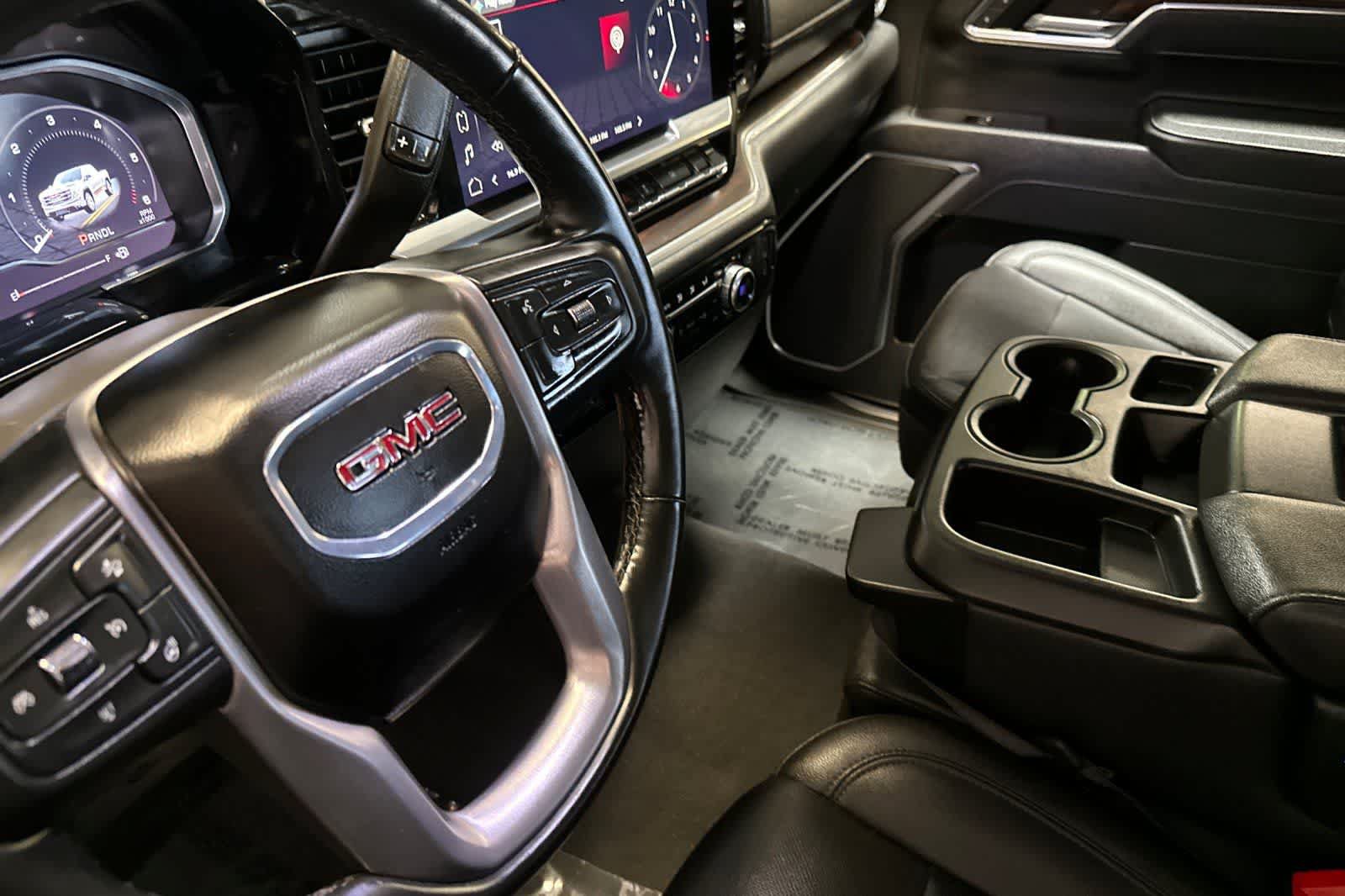 Used 2025 GMC Sierra 1500 SLT RWD image 12