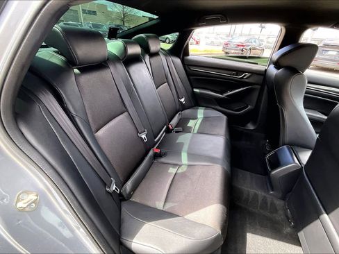 Used 2019 Honda Accord Sport image 18