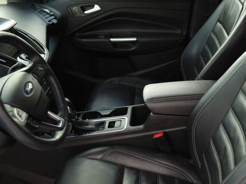 Used 2019 Ford Escape Titanium FWD image 20