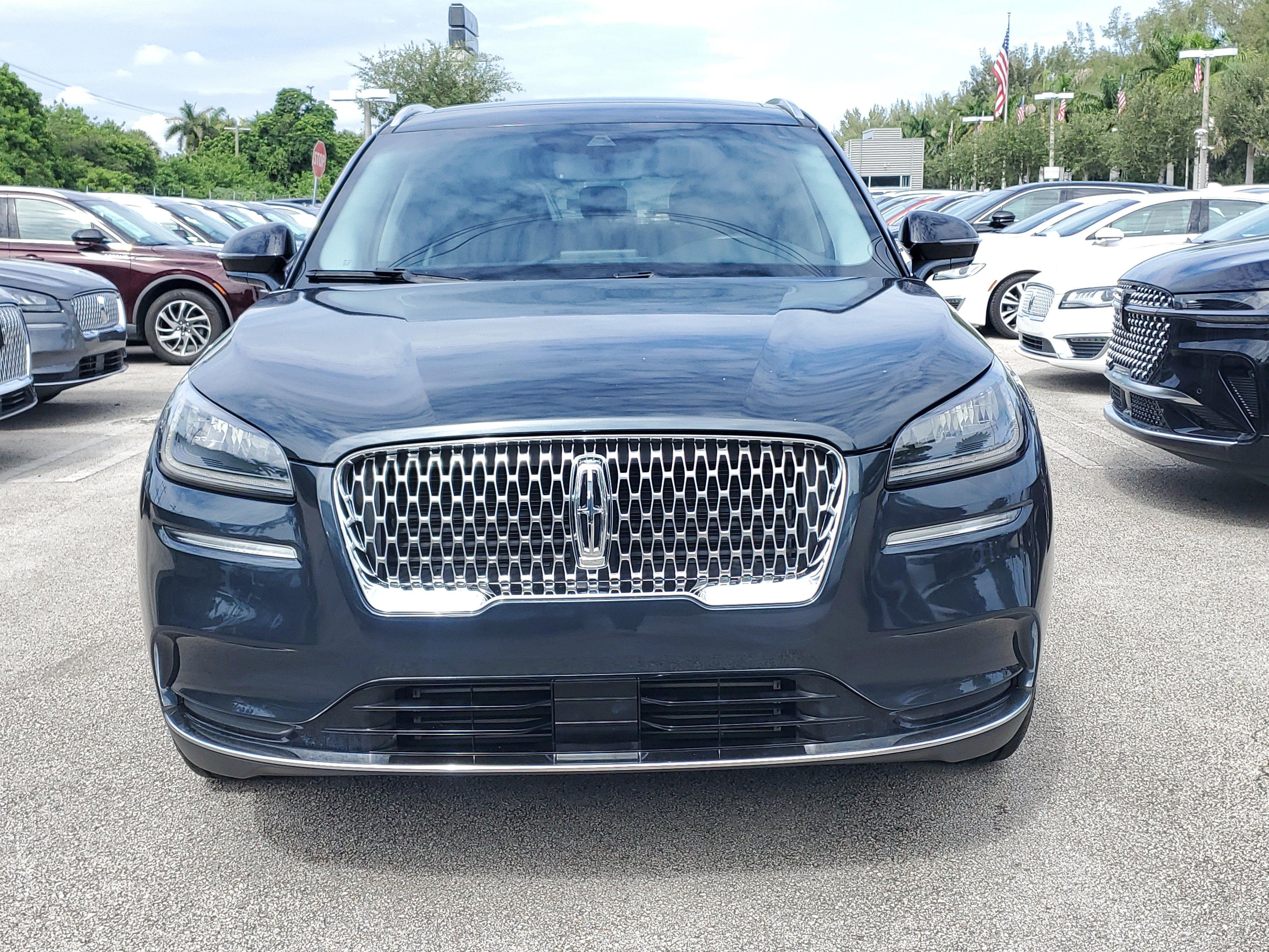 Used 2022 Lincoln Corsair Reserve FWD image 2