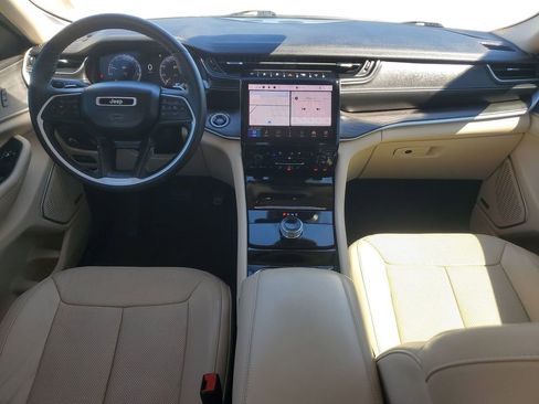 Used 2022 Jeep Grand Cherokee Limited w/ Luxury Tech Group II image 24