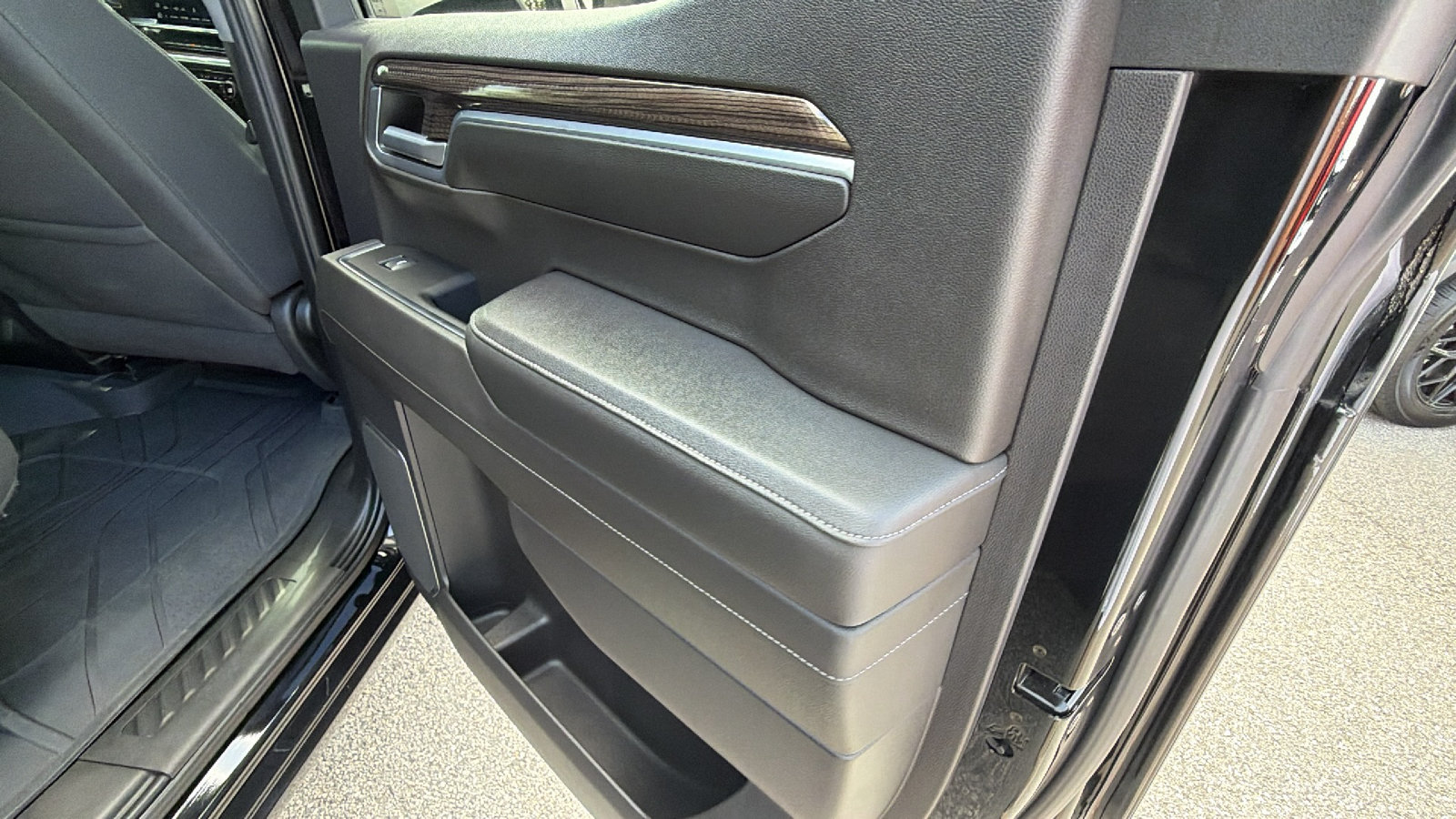 Used 2022 Chevrolet Silverado 1500 RST w/ Protection Package AWD/4WD image 20