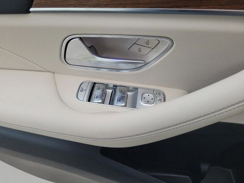 New 2026 Mercedes-Benz GLS 450 4MATIC image 11