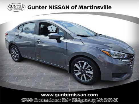 New 2025 Nissan Versa SV w/ Trunk Package image 1