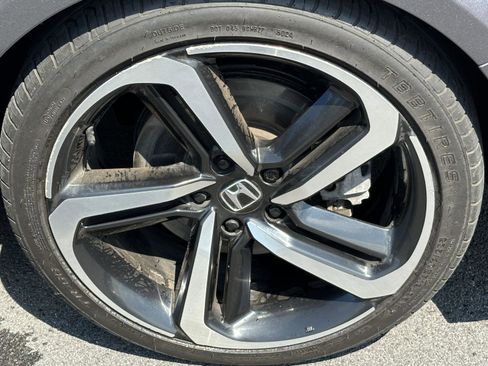 Used 2018 Honda Accord Sport image 10