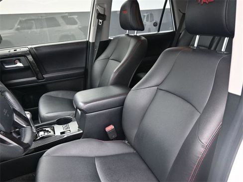 Certified 2018 Toyota 4Runner TRD Off-Road Premium image 19