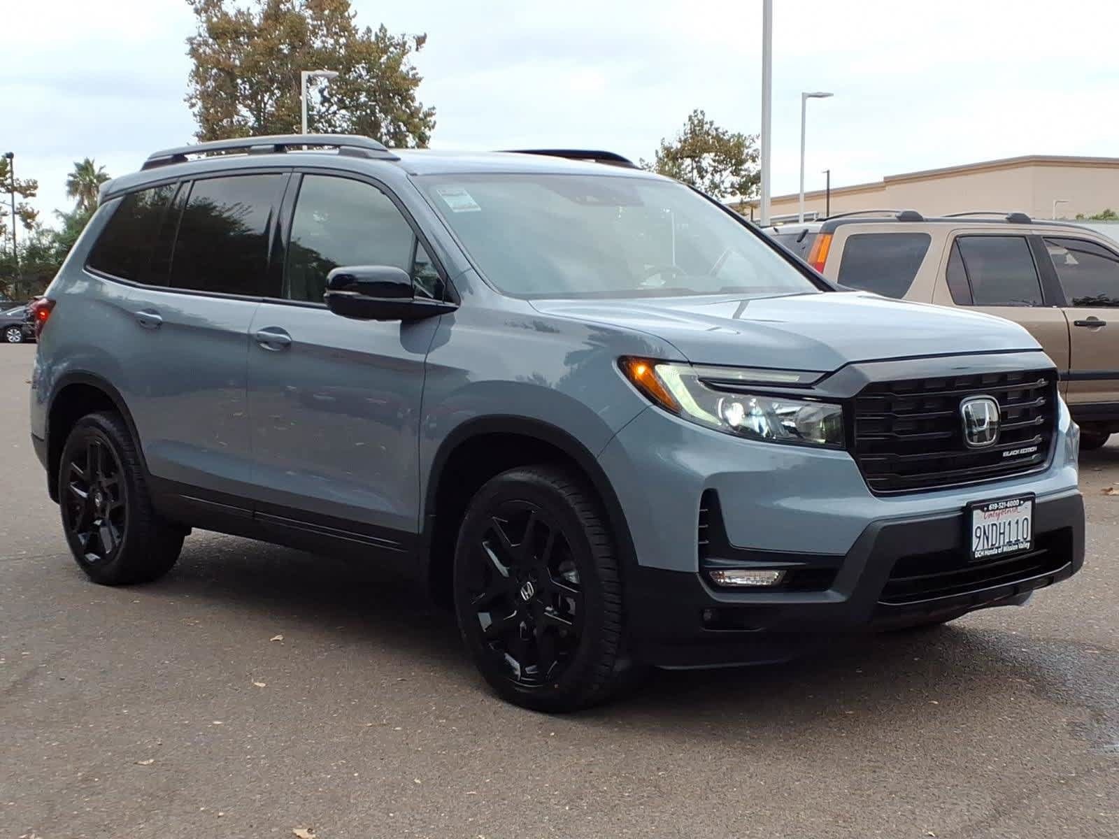 Used 2024 Honda Passport Black Edition image 3