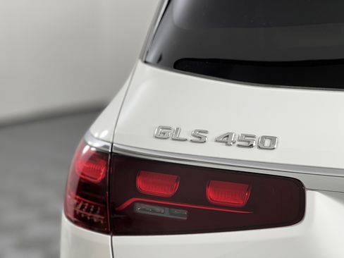 New 2025 Mercedes-Benz GLS 450 4MATIC image 12