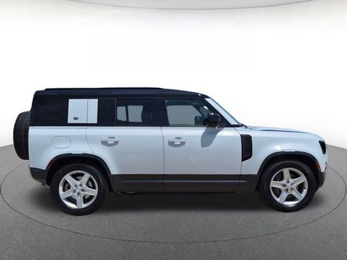 Used 2022 Land Rover Defender 110 SE AWD/4WD image 4
