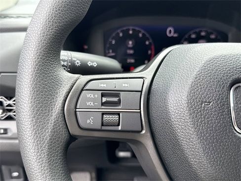 New 2025 Honda Accord SE image 32