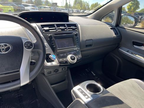 Used 2014 Toyota Prius V Three FWD image 34