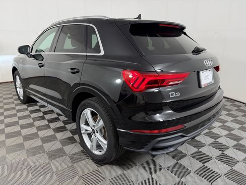 Used 2024 Audi Q3 2.0T Premium w/ Convenience Package AWD/4WD image 3