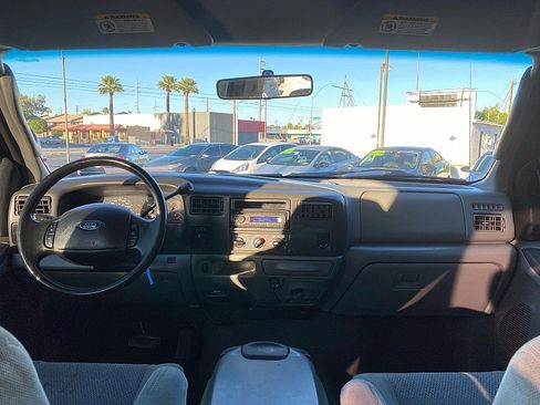 Used 2004 Ford F350 XLT image 19