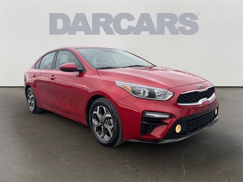 Certified 2020 Kia Forte LXS image 1