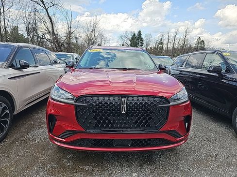 New 2026 Lincoln Aviator AWD w/ Jet Appearance Package image 2