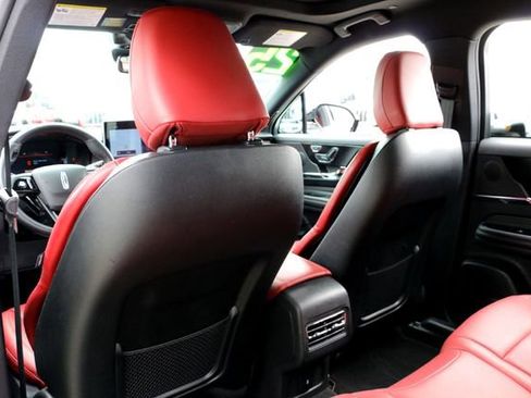 Used 2025 Lincoln Corsair Grand Touring image 22