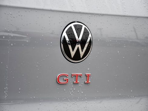New 2026 Volkswagen GTI SE image 9
