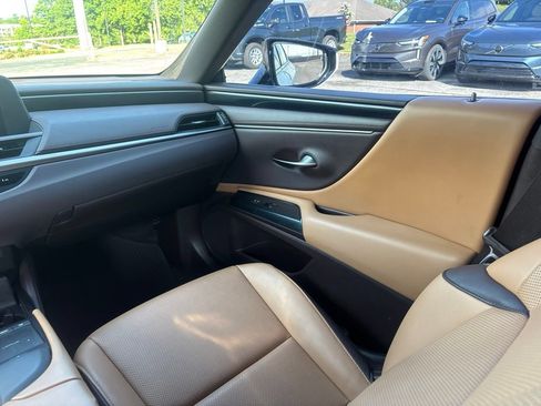 Used 2021 Lexus ES 350 w/ Accessory Package FWD image 28