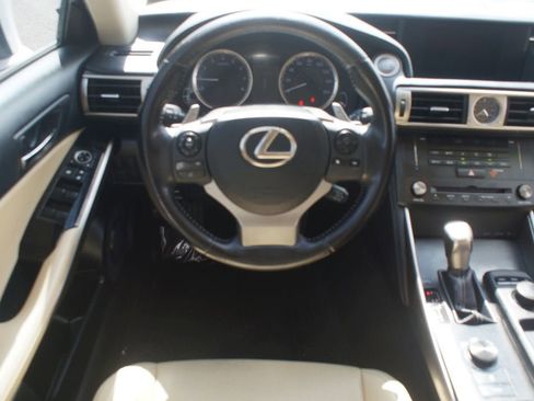 Used 2016 Lexus IS 200t RWD image 5