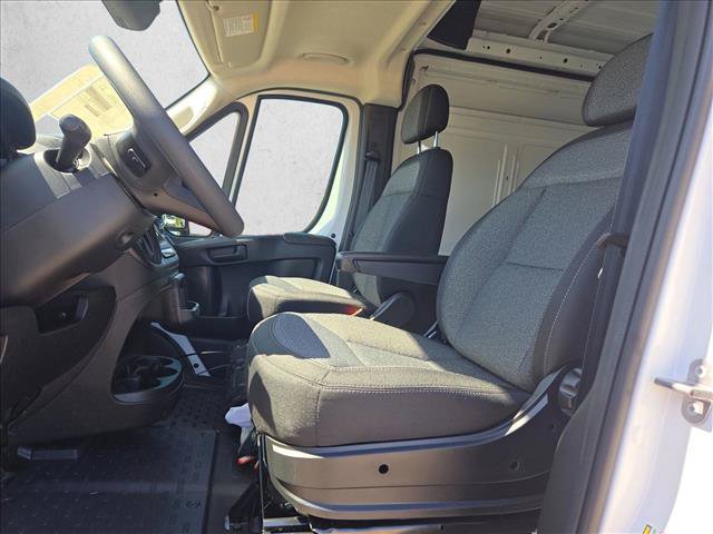 New 2026 RAM ProMaster 2500 w/ Convenience Group FWD image 4