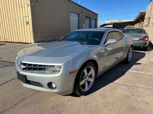 Used 2011 Chevrolet Camaro LT image 3