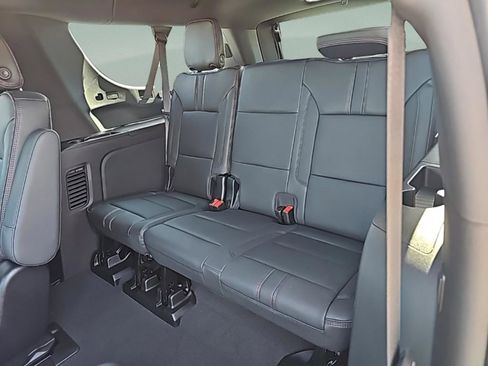 New 2026 Chevrolet Suburban RST w/ RST Capability Package image 34