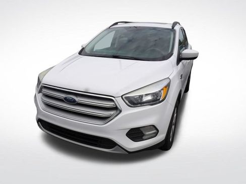 Used 2018 Ford Escape SE FWD image 7