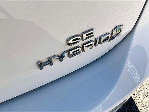 Used 2017 Ford C-MAX SE image 8