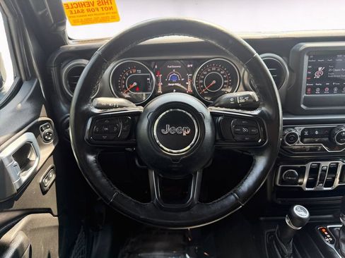 Used 2022 Jeep Gladiator Sport AWD/4WD image 12
