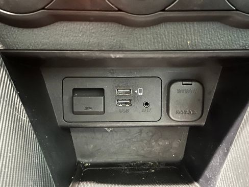 Used 2020 Toyota Yaris LE FWD image 24