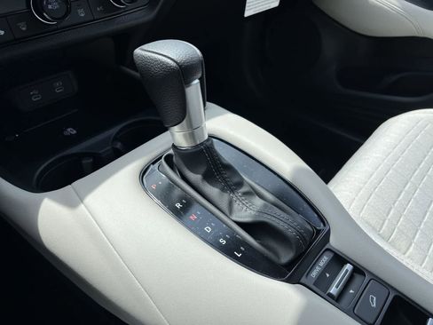 New 2026 Honda HR-V LX image 17