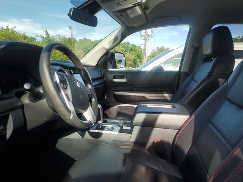 Used 2019 Toyota Tundra SR5 w/ SR5 Upgrade Package image 8