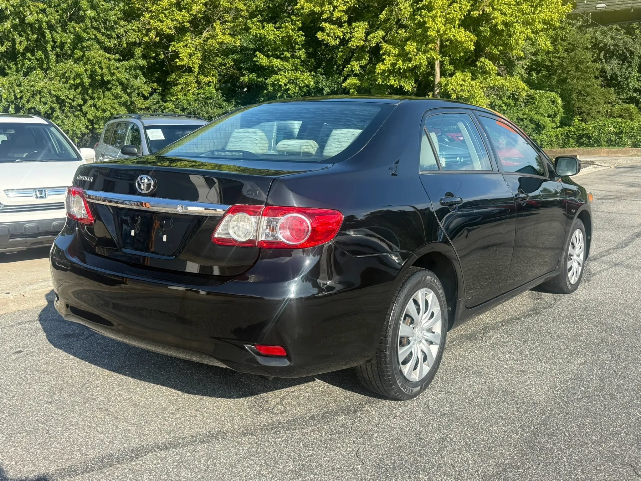 Used 2012 Toyota Corolla LE FWD image 5
