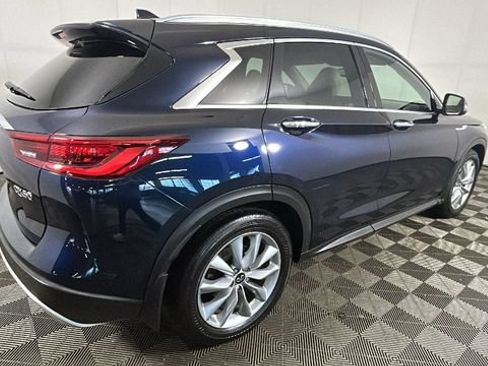 Used 2022 INFINITI QX50 Essential AWD/4WD image 2
