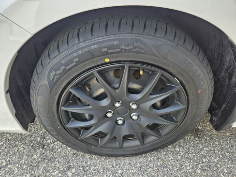 Used 2024 Honda Civic LX image 7