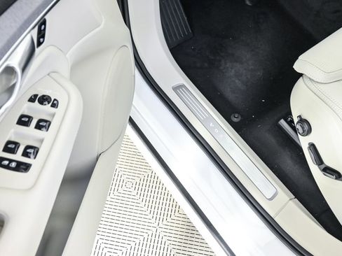 New 2026 Volvo XC90 T8 Ultra AWD/4WD image 8