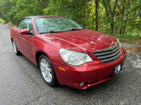 Used 2008 Chrysler Sebring Touring w/ Special Touring Group FWD image 1