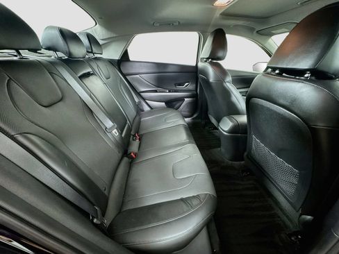 Used 2023 Hyundai Elantra Limited FWD image 29