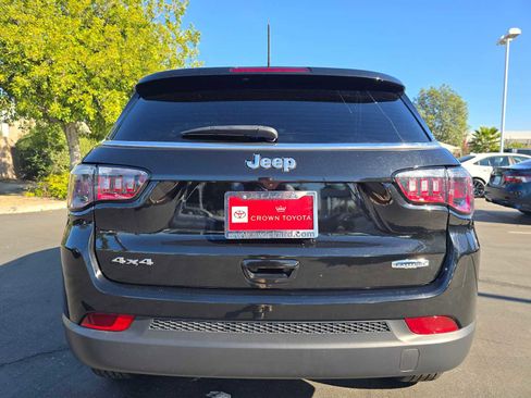 Used 2023 Jeep Compass Latitude image 15