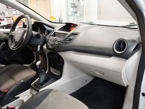 Used 2012 Ford Fiesta S FWD image 30