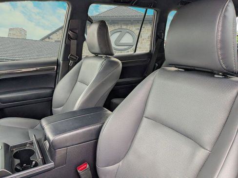 Certified 2023 Lexus GX 460 Premium w/ Accessory Package AWD/4WD image 8