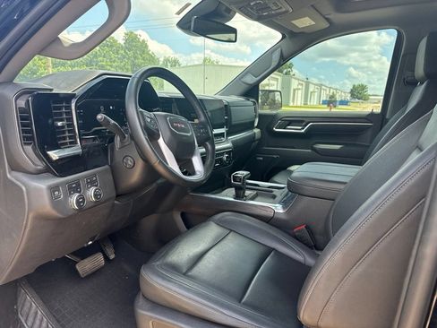 Used 2023 GMC Sierra 1500 SLT AWD/4WD image 15