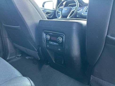 Used 2023 Chevrolet Suburban LT image 47