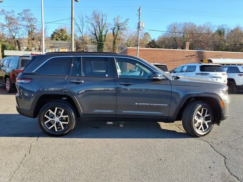 New 2025 Jeep Grand Cherokee Limited image 3