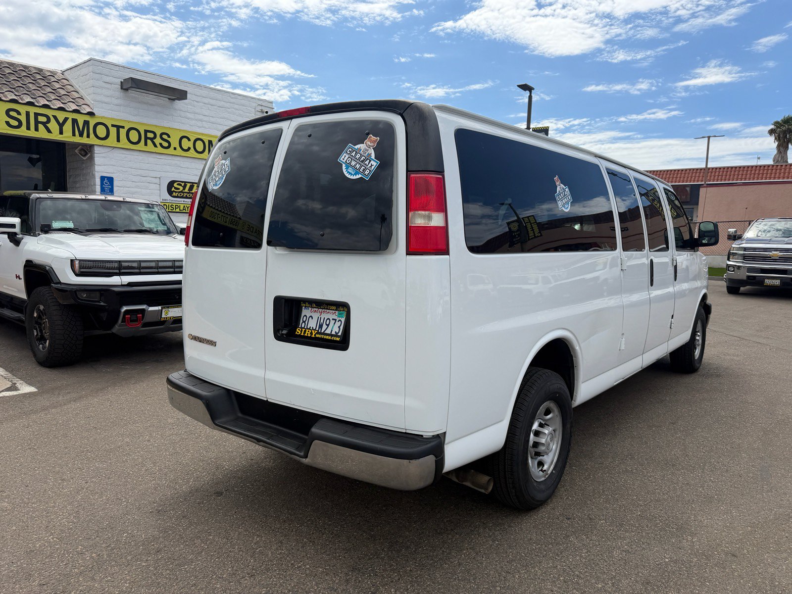 Used 2018 Chevrolet Express 3500 LT w/ LT Preferred Equipment Group RWD image 3